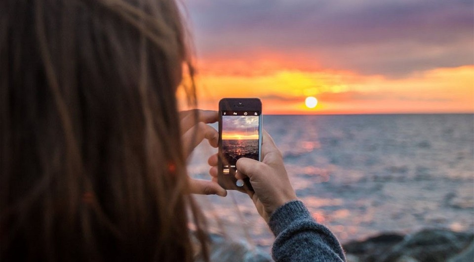 Фотоаппарат против смартфона: стоит ли менять?